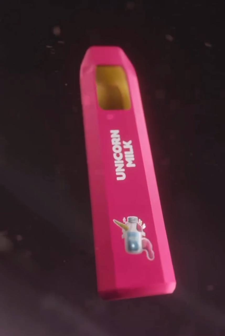 STONER STIX UNICORN MILK DISPOSABLE STONER STIX UNICORN MILK DISPOSABLE